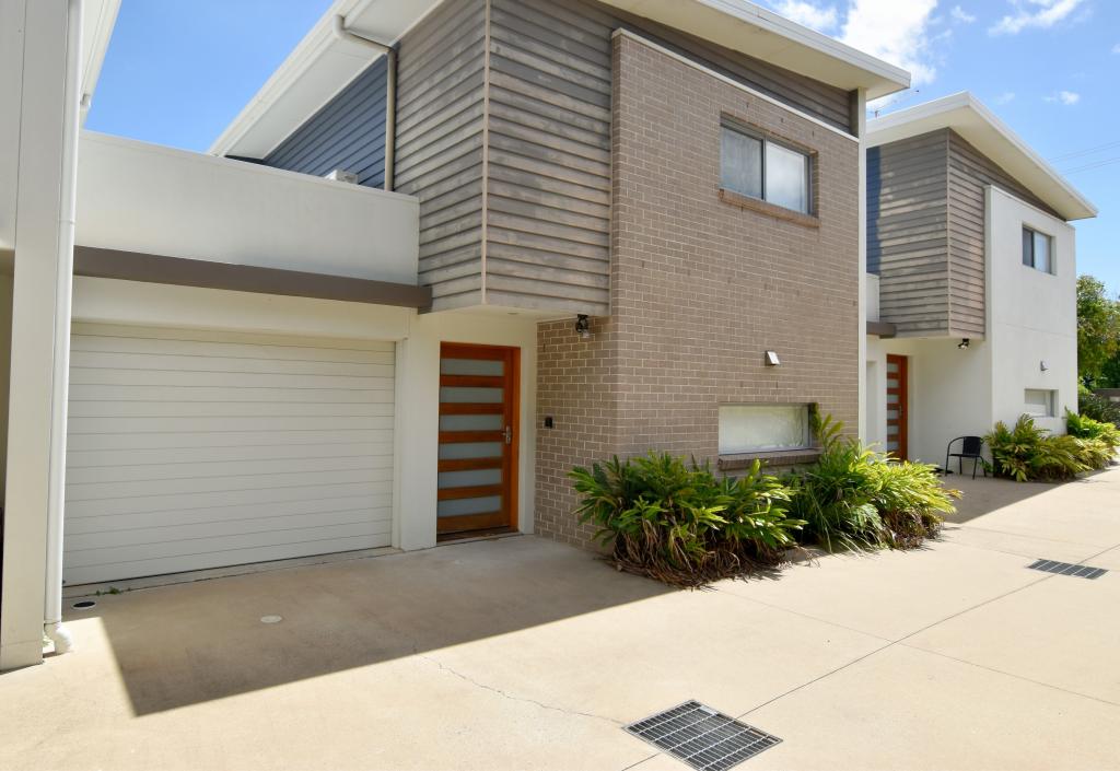 2/261 Auckland St, South Gladstone, QLD 4680