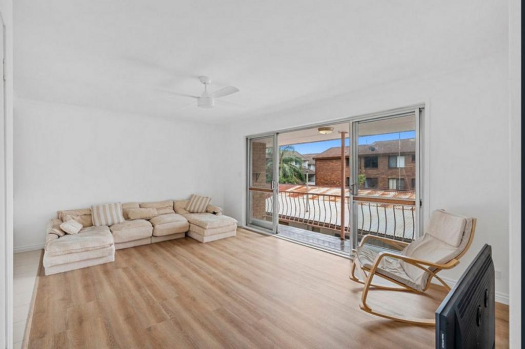 4/14 Garden St, Southport, QLD 4215