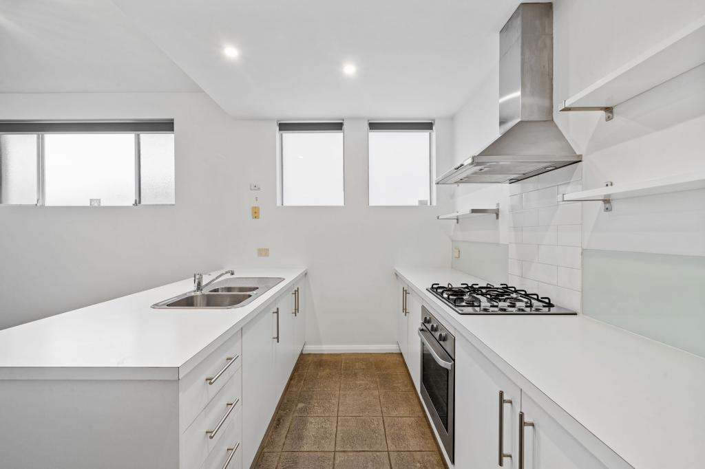 2/104 Monash St, Sunshine, VIC 3020