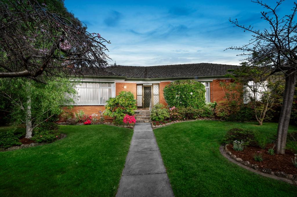 2 Southern Ct, Forest Hill, VIC 3131