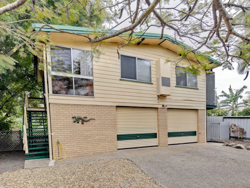 33 Dayboro Rd, Petrie, QLD 4502
