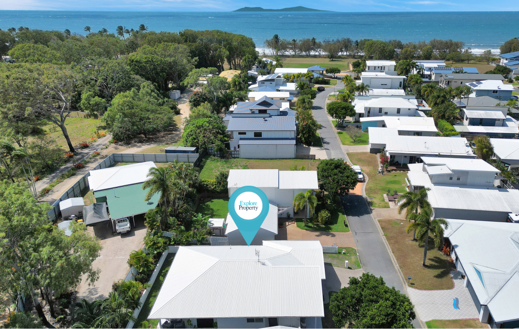 2 WHITESAN BLUE TERRACE, BLACKS BEACH, QLD 4740