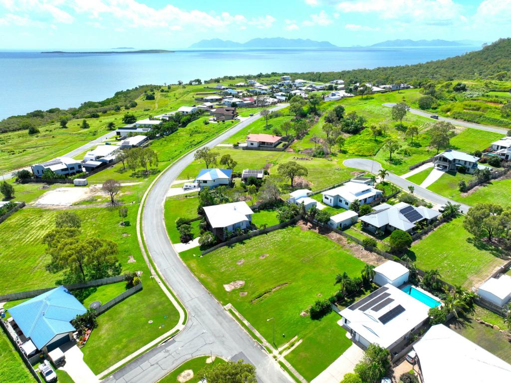 76 OCEAN VIEW DR, BOWEN, QLD 4805