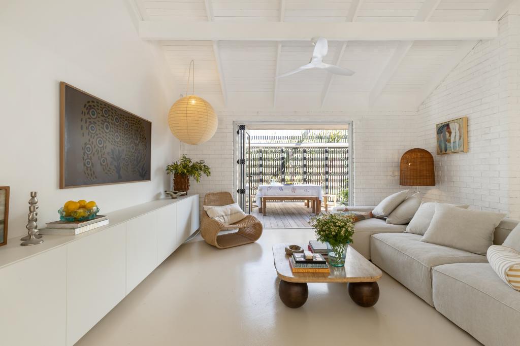 4 Nebula St, Sunshine Beach, QLD 4567
