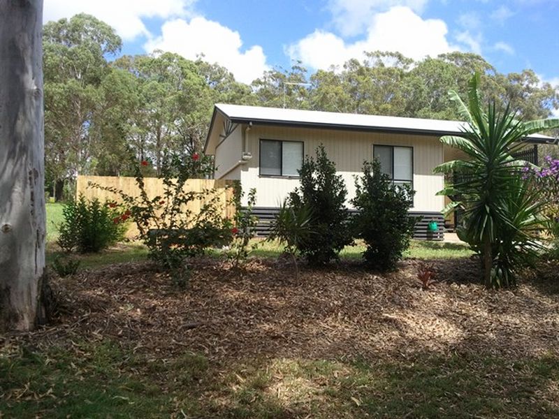 6 Sloop St, Russell Island, QLD 4184