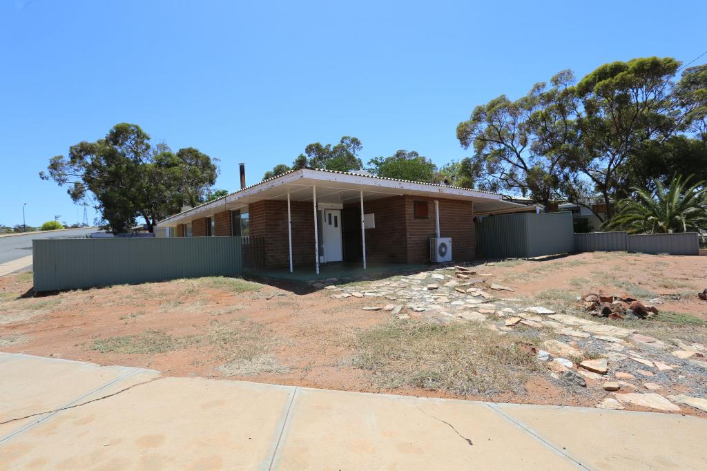 2 CANTEEN CT, KAMBALDA EAST, WA 6442