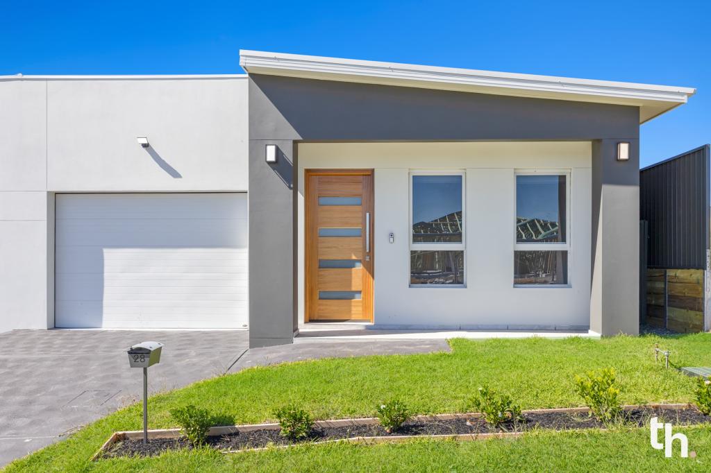 28 LOANE CCT, FARLEY, NSW 2320