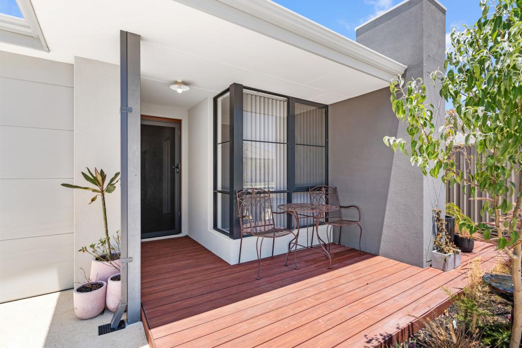 23 Broadgate Bvd, Yanchep, WA 6035