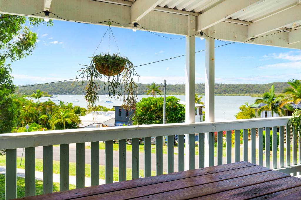 37 Canaipa Point Dr, Russell Island, QLD 4184