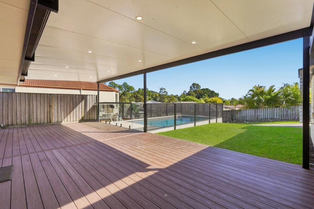 4 Palmerston Dr, Oxenford, QLD 4210