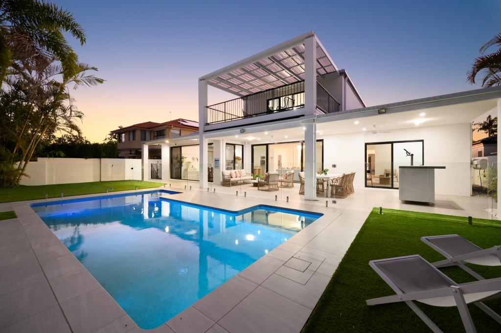 2 Parkwater Tce, Helensvale, QLD 4212