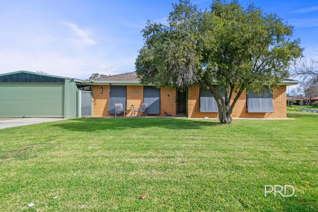 18 Undurra Dr, Glenfield Park, NSW 2650
