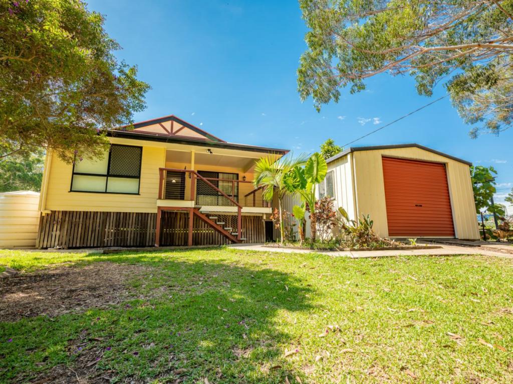 15 Borrows St, Russell Island, QLD 4184