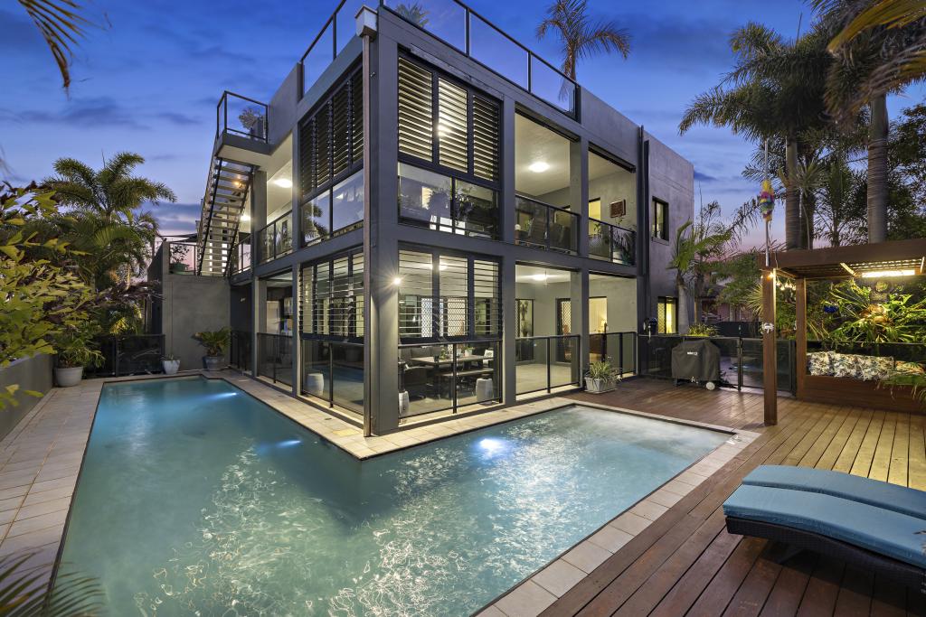 9 Wilohurst Dr, Redland Bay, QLD 4165