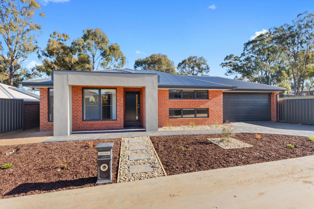 6/61A JOBS GULLY RD, EAGLEHAWK, VIC 3556