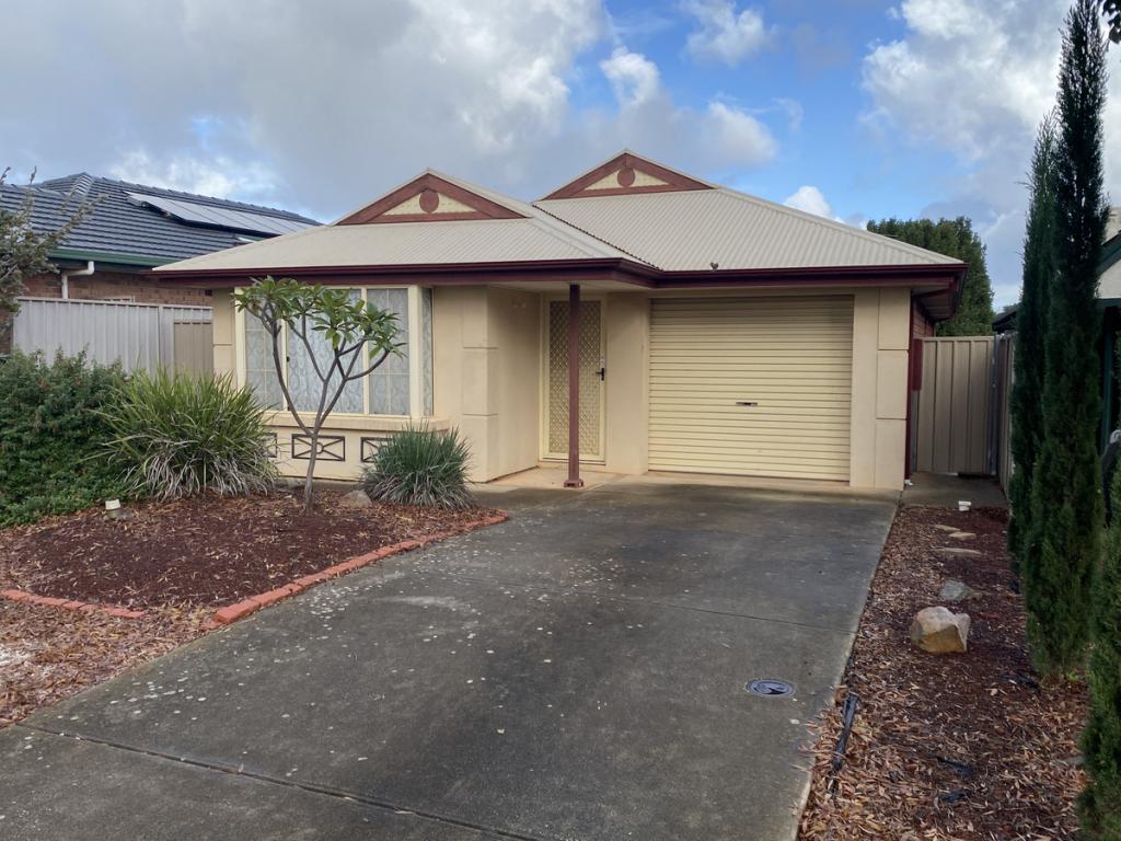 26 Magnolia Cres, Craigmore, SA 5114