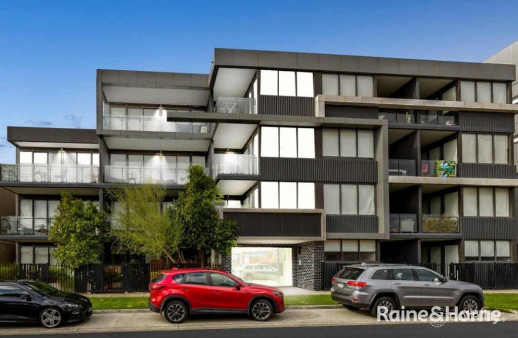 133/2 GILLIES ST, ESSENDON NORTH, VIC 3041