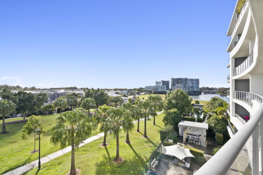 308/41 HARBOUR TOWN DR, BIGGERA WATERS, QLD 4216