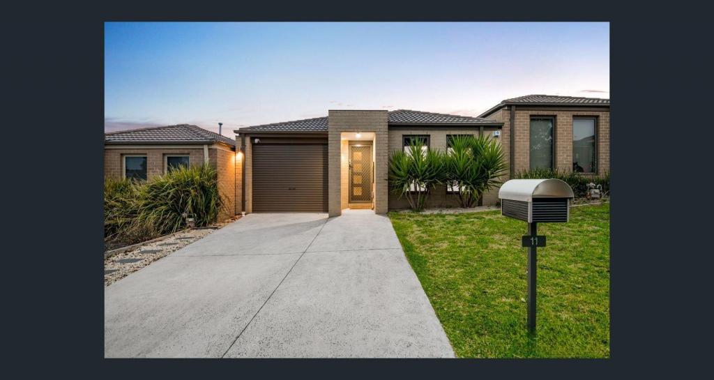 11 Ash Cres, Pakenham, VIC 3810