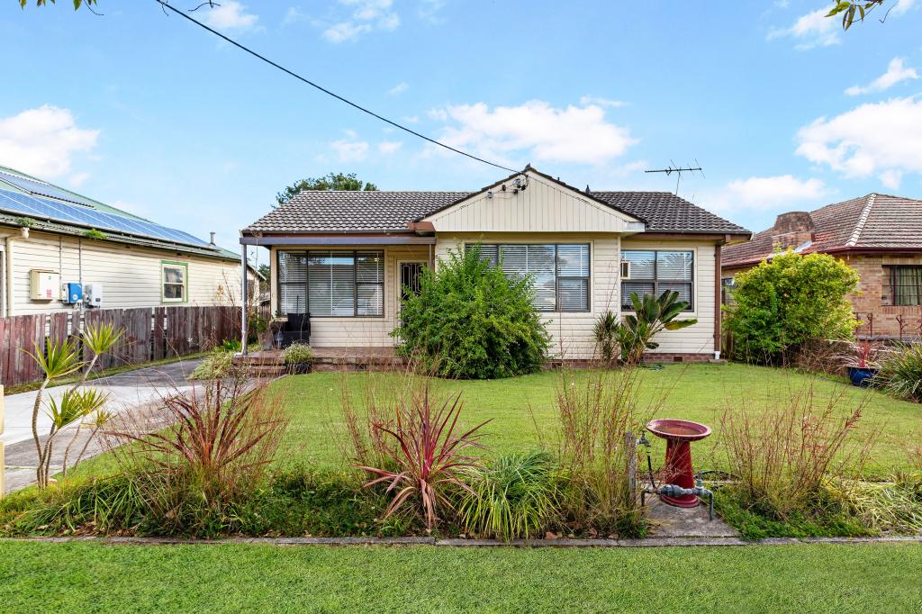 17 Fletcher St, Beresfield, NSW 2322