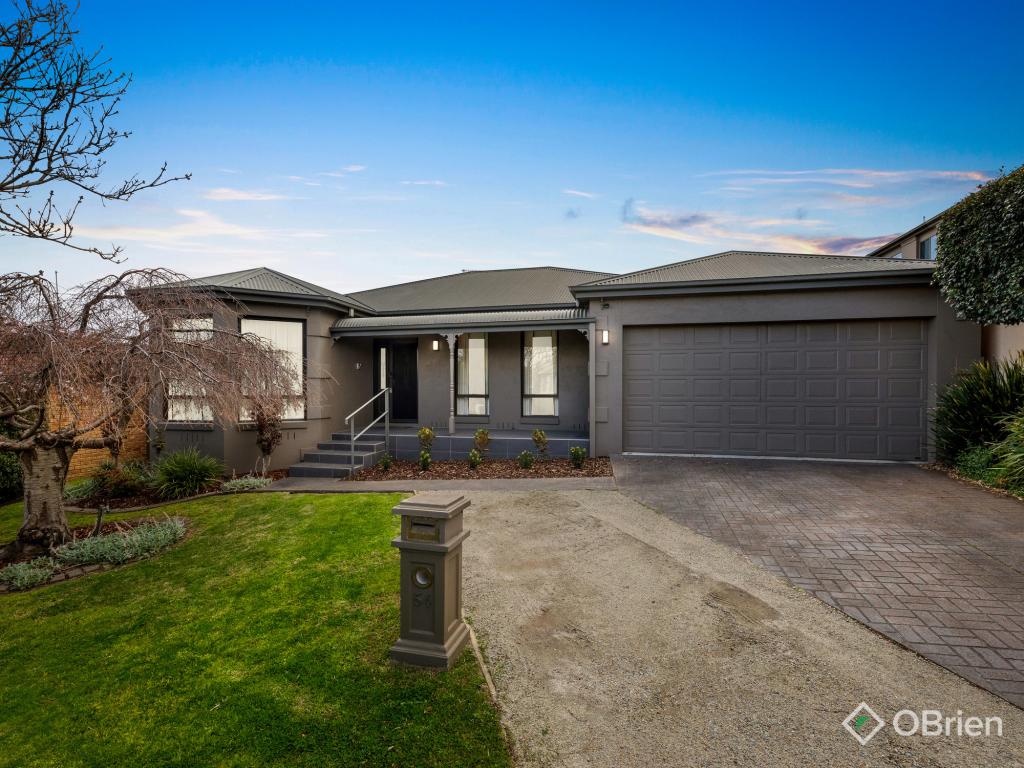 54 Grantham Cres, Berwick, VIC 3806