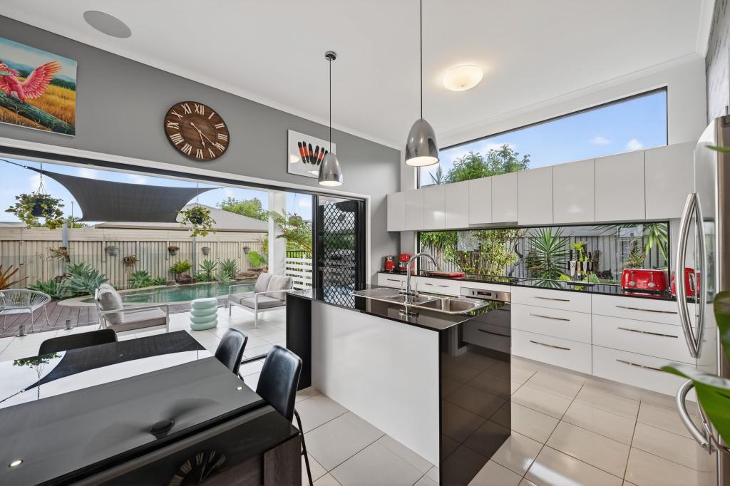 32 Marblewood Cct, Mount Low, QLD 4818