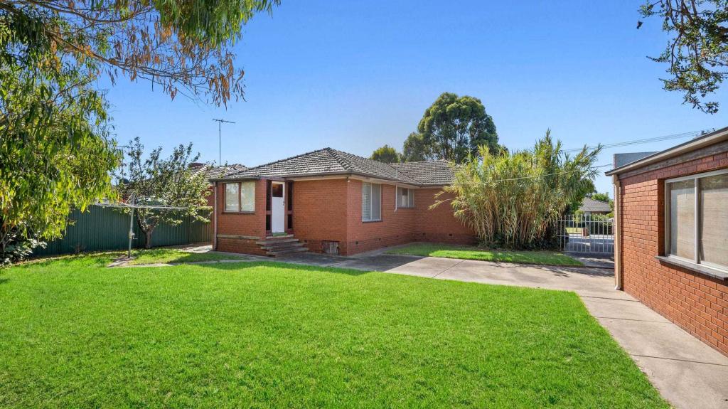 12 Waterford Ave, Norlane, VIC 3214