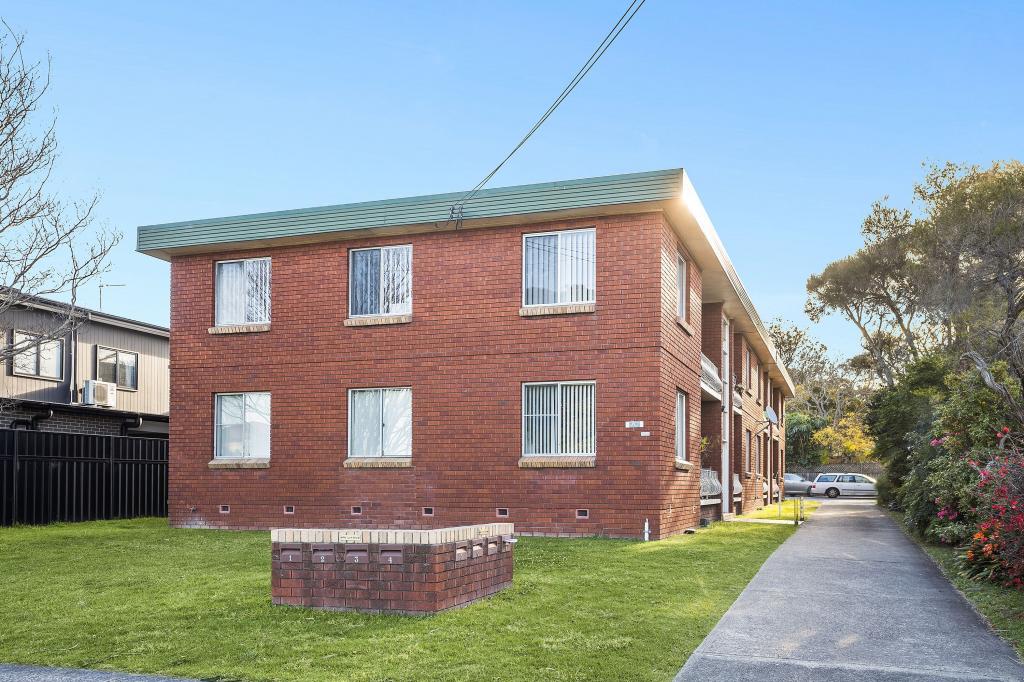 2/20 Foley St, Gwynneville, NSW 2500