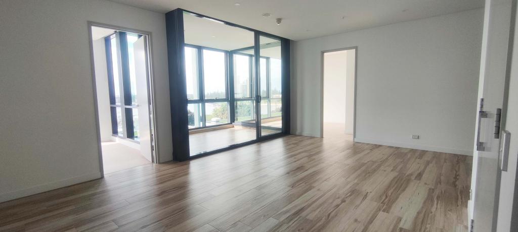 705/2 Como Cres, Southport, QLD 4215