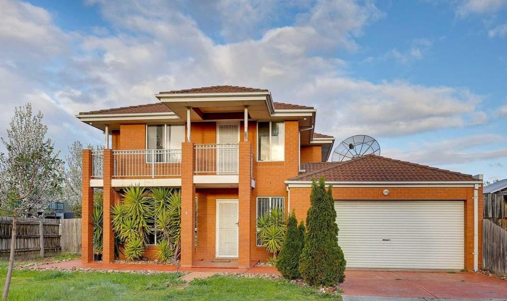 6 Overbank St, Roxburgh Park, VIC 3064