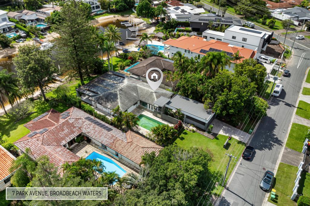 7 PARK AVE, BROADBEACH WATERS, QLD 4218