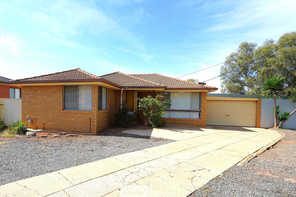 7 Duff Pl, Griffith, NSW 2680