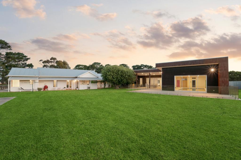 10 Blackrock Rd, Connewarre, VIC 3227
