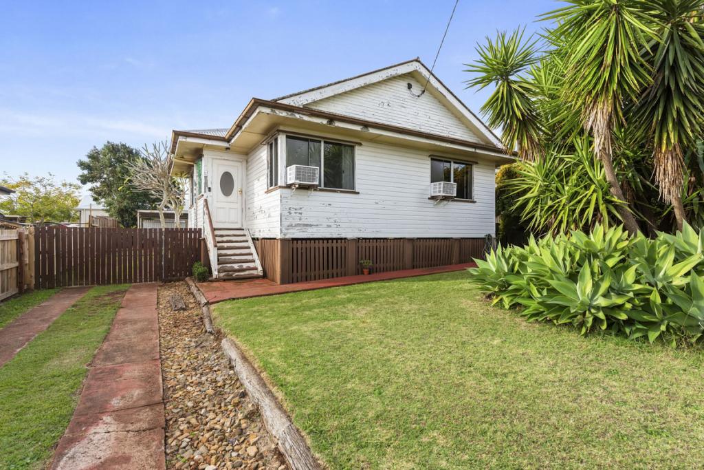 11 Kelly St, Harlaxton, QLD 4350