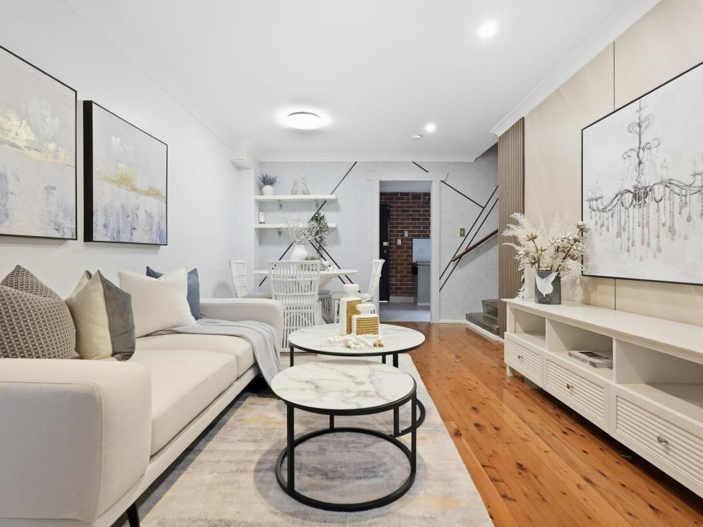 2/14 CHESTER RD, INGLEBURN, NSW 2565