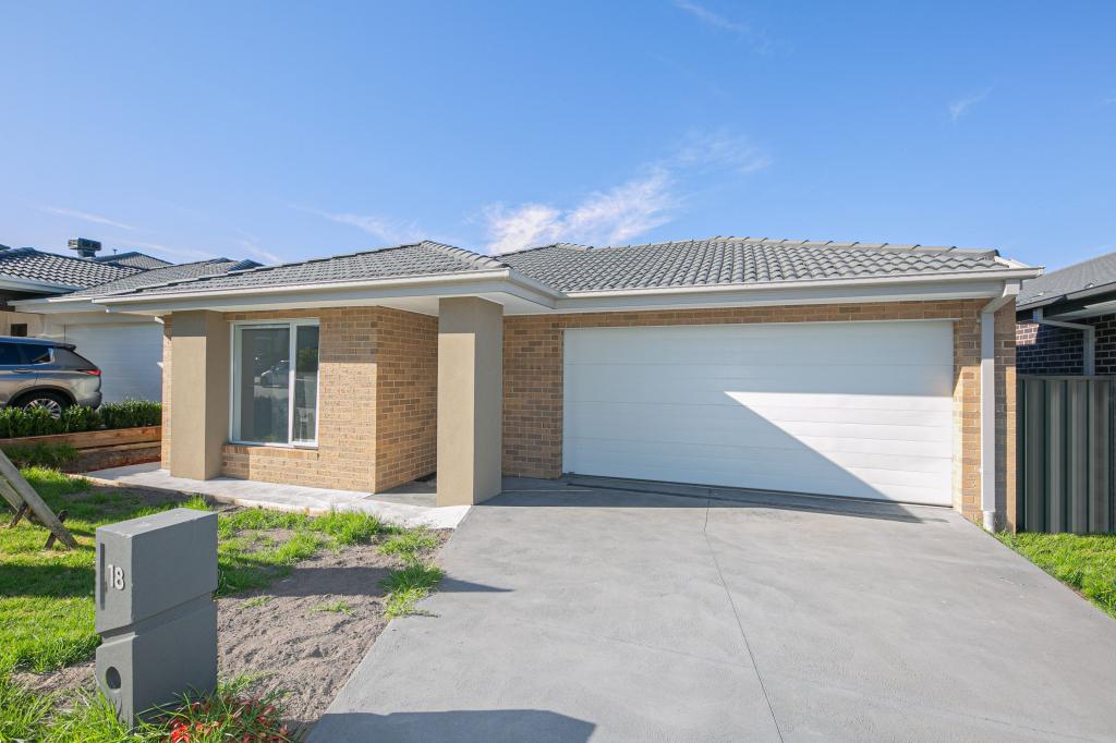 18 Vesna Ave, Clyde North, VIC 3978