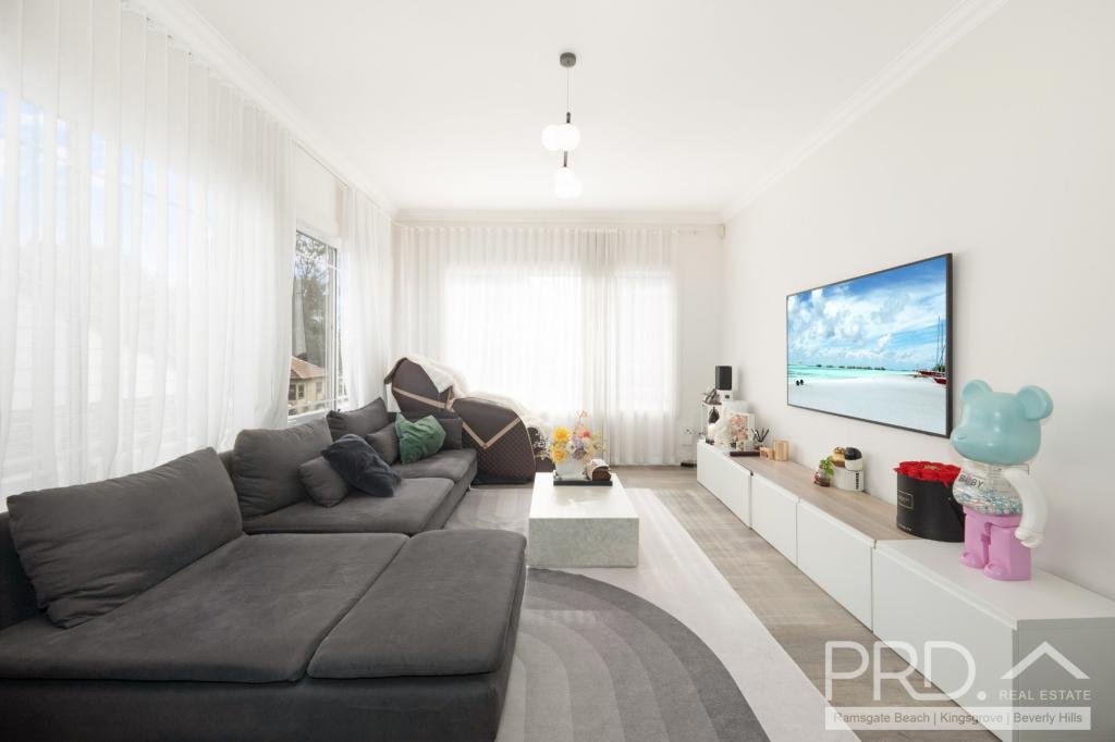 129 Kingsgrove Rd, Kingsgrove, NSW 2208