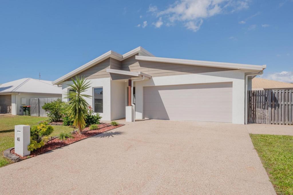 45 Hillock Cres, Bushland Beach, QLD 4818