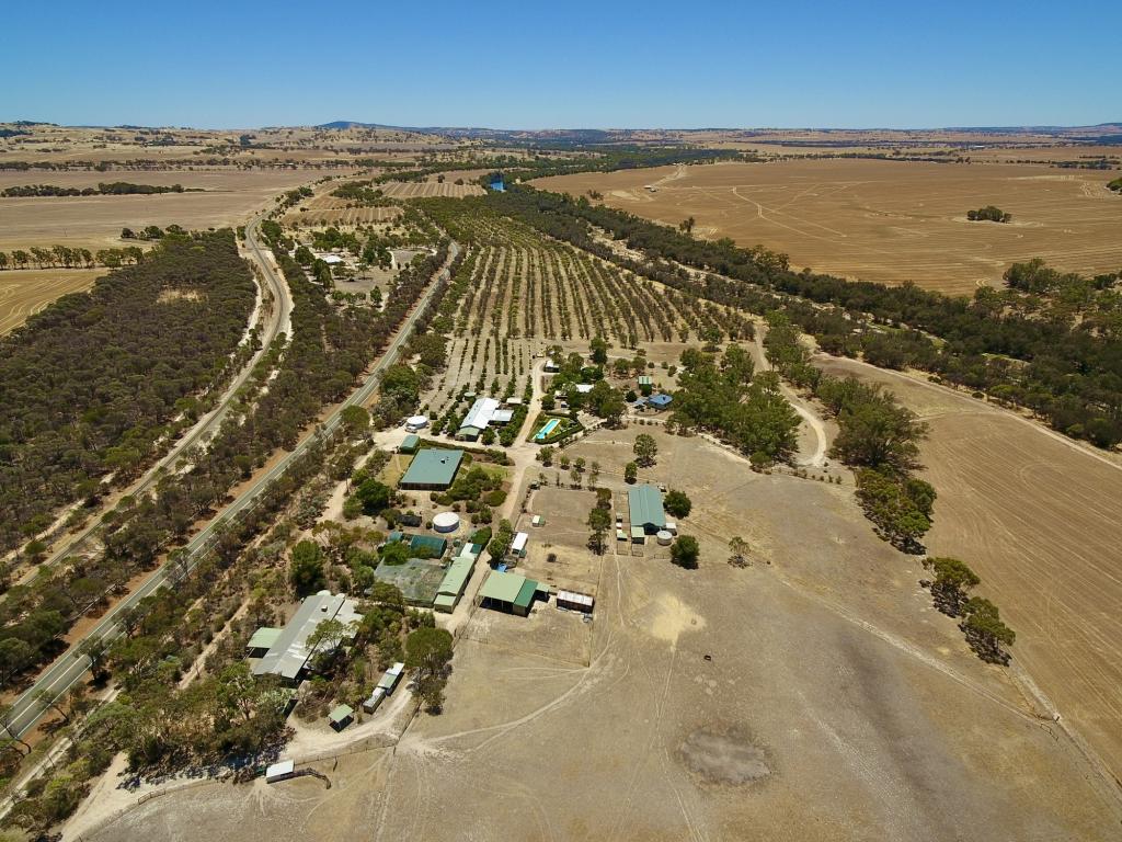 5895 Great Southern Highway Gilgering, York, WA 6302