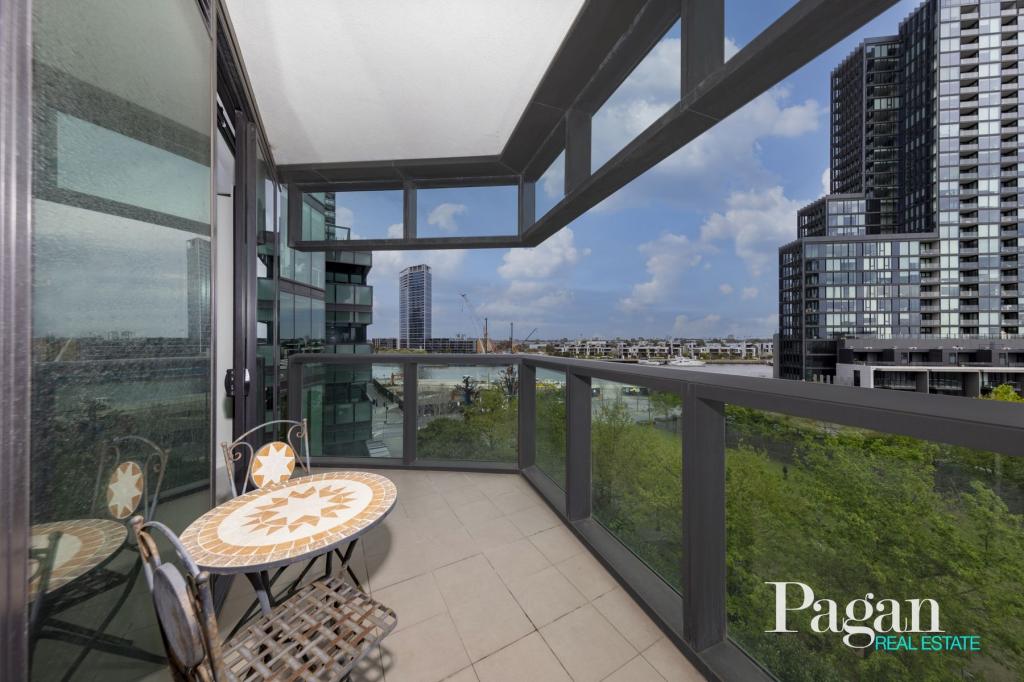 401/9 Waterside Pl, Docklands, VIC 3008