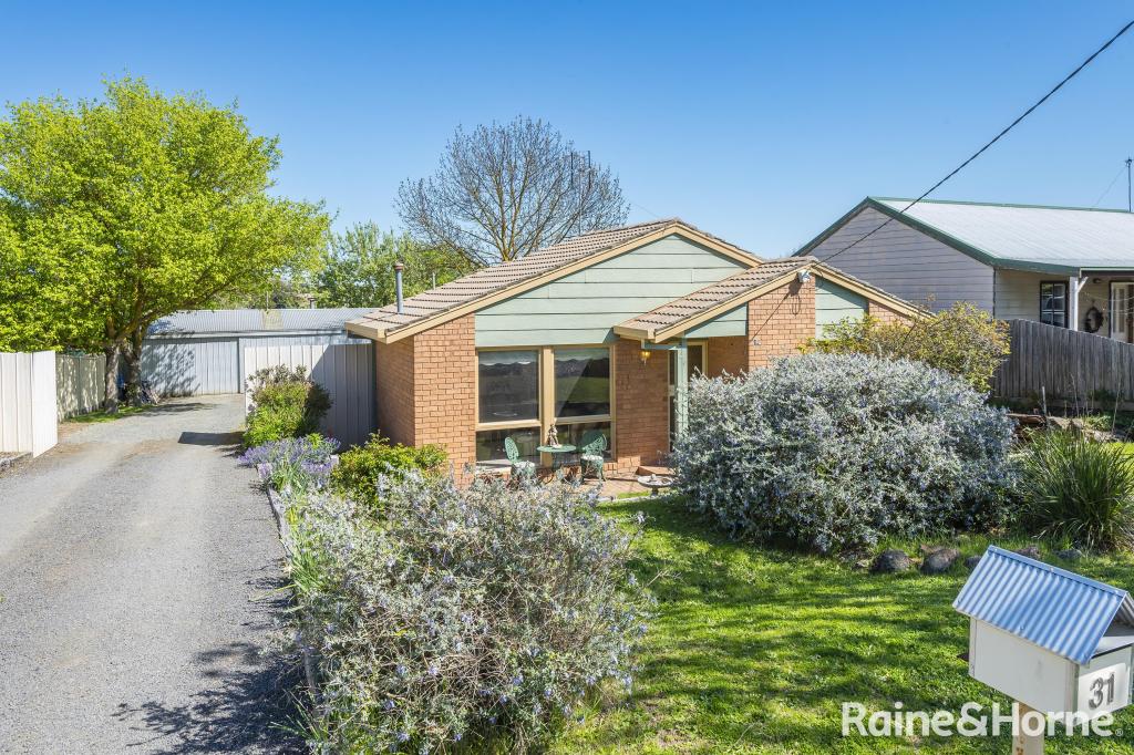 31 Jacobs Ave, Kyneton, VIC 3444