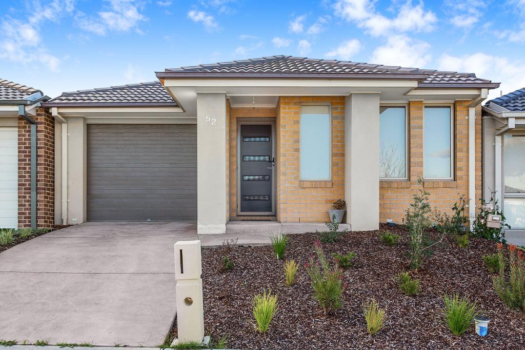 52 Belmont Cres, Pakenham, VIC 3810