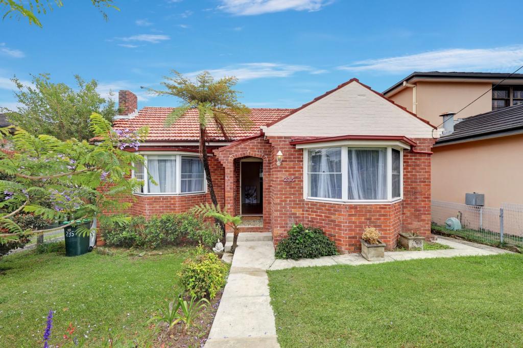 235 Connells Point Rd, Connells Point, NSW 2221