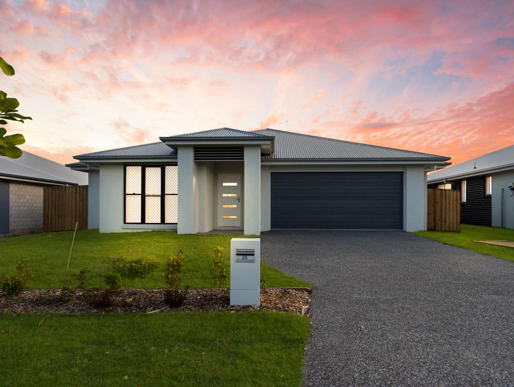 25 Pennant Dr, Point Vernon, QLD 4655