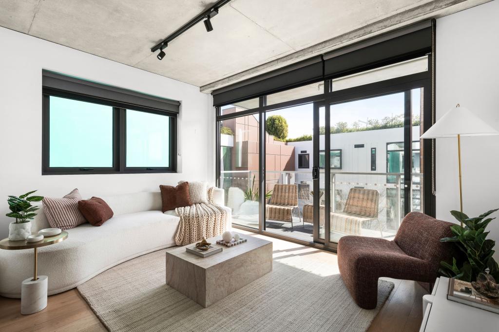 322/77 Hobsons Rd, Kensington, VIC 3031