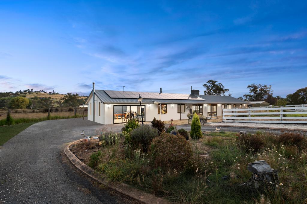 700 Belgrave-Hallam Rd, Narre Warren East, VIC 3804