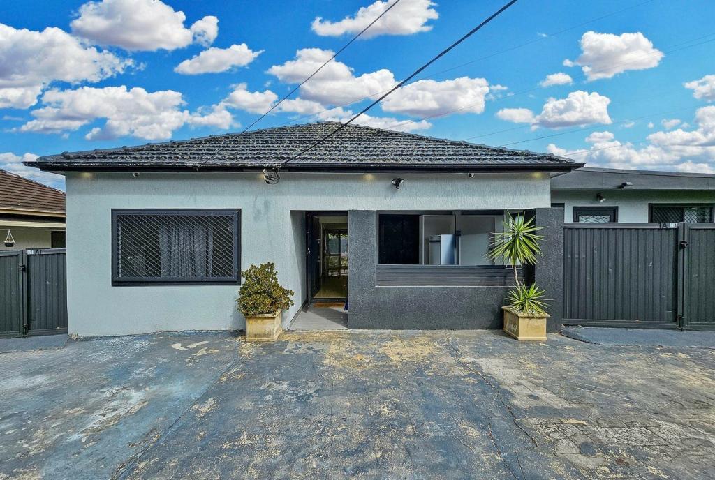 1 GOWRIE AVE, PUNCHBOWL, NSW 2196