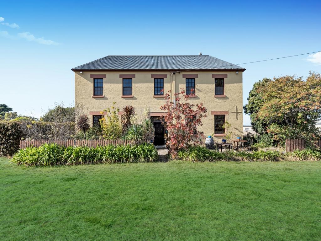 2 Waterloo Rd, Swansea, TAS 7190