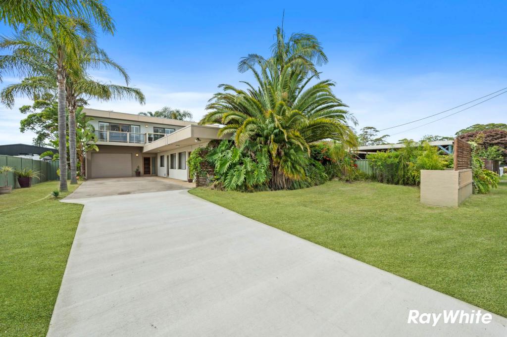8 Clarke St, Broulee, NSW 2537