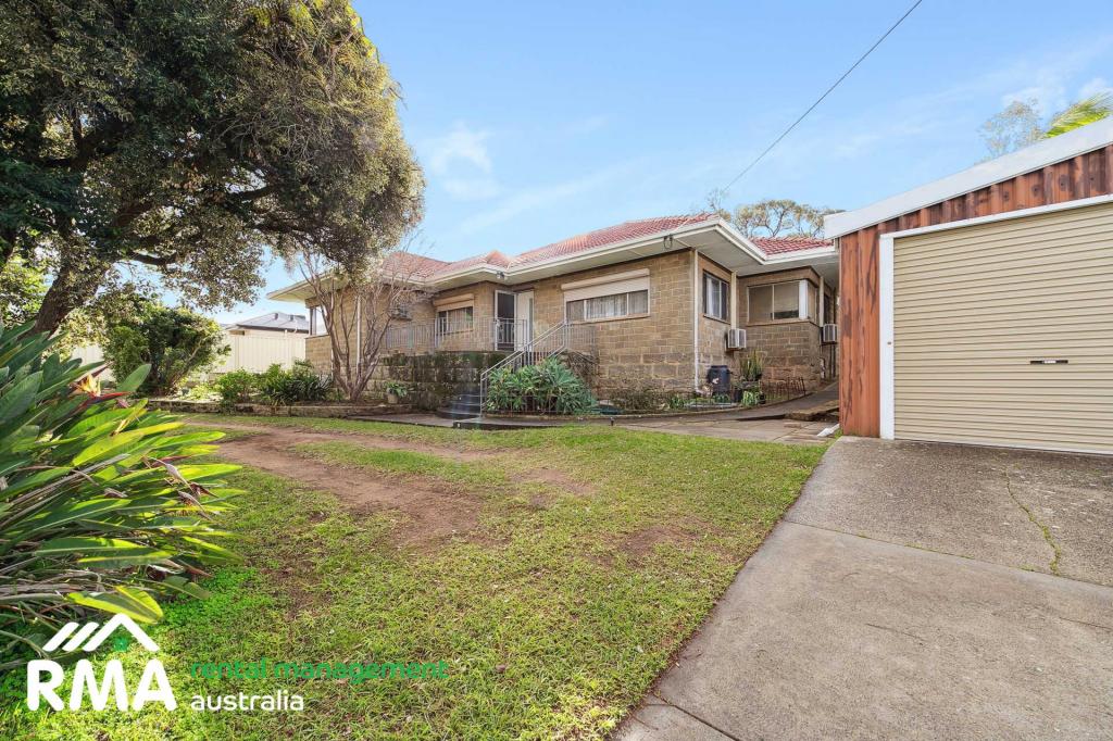 608 Rockingham Rd, Lake Coogee, WA 6166